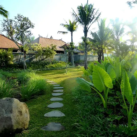 Villa & Farm For 5, Near Sidemen W/ Mt. Agung View
